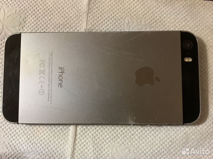 Смартфон iPhone 5S