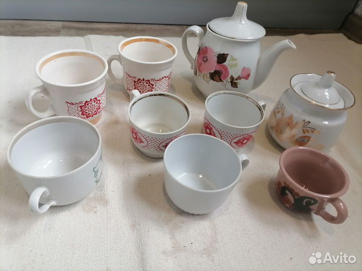 Набор чайной посуды в сад