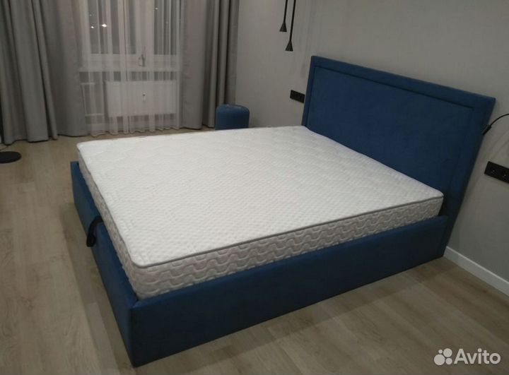 Дизайнерская кровать