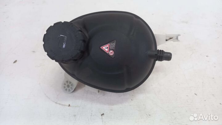 Расшерительный бачок Mercedes GLC C253