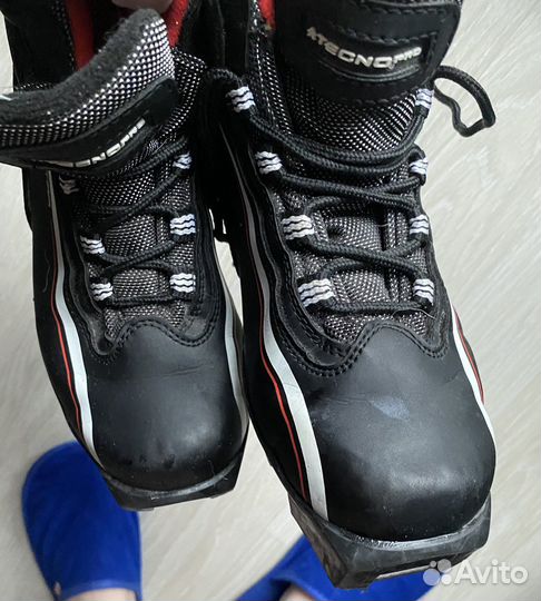 Лыжные ботинки