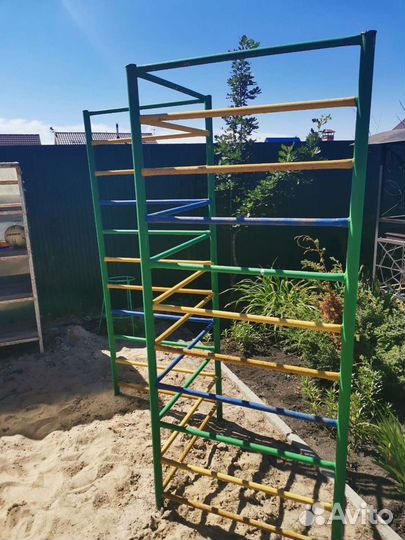 Детская шведская стенка