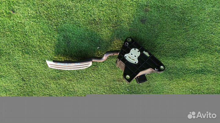 Педаль газа Nissan Presage Rider универсал VQ35DE