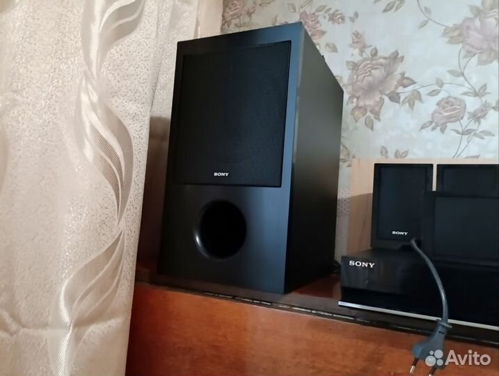 Домашний кинотеатр Sony DAV-DZ310