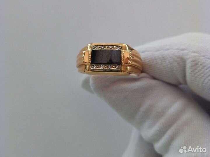 Золотое кольцо 585', вес 7,71гр. арт. А000136