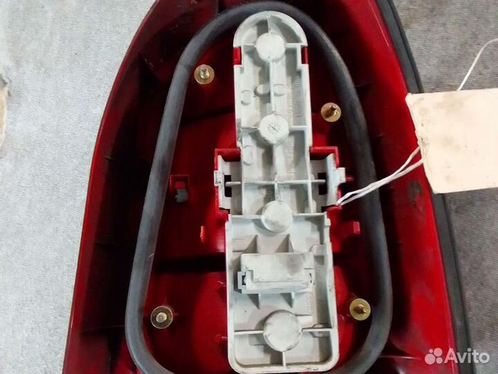 Фонарь задний левый а4 б5 универсал