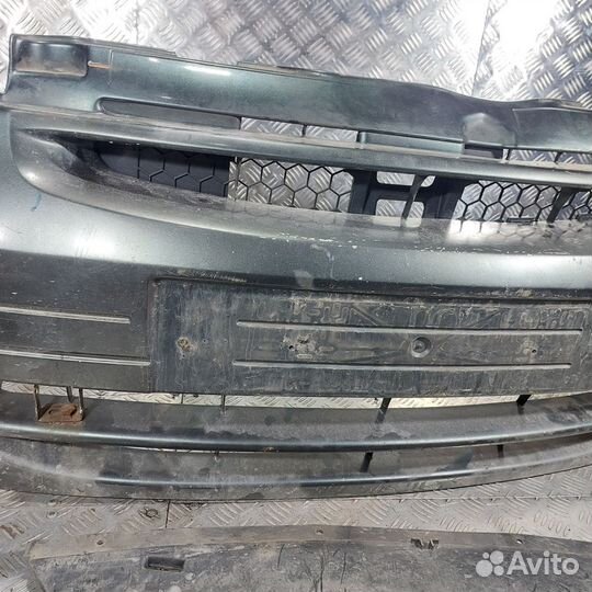 Передний бампер Renault Clio 2