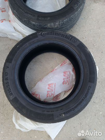 Continental ContiPremiumContact 5 215/55 R17 200