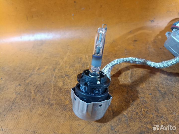 Блок розжига ксенона Toyota Alphard ANH10W