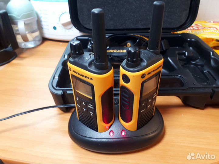 Мотороллы 4 шт.: Т 80 extreme tlkr,Т 60 tlkr