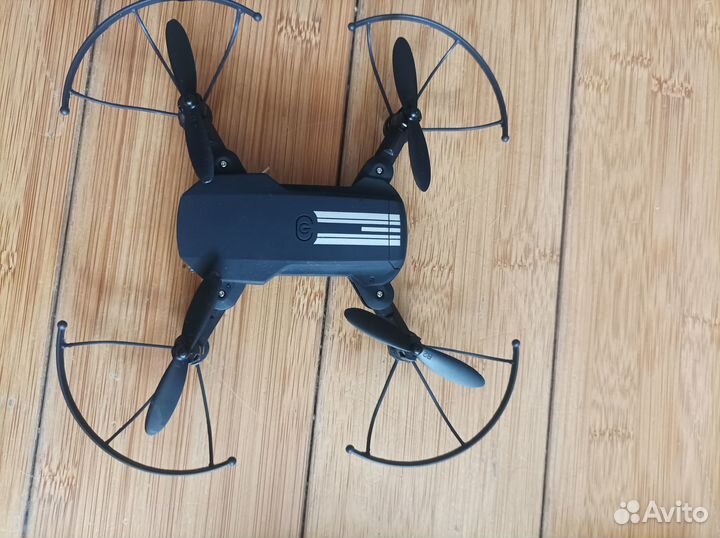 Квадрокоптер с камерой