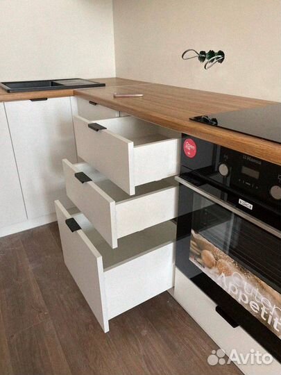 Кухня на заказ угловая кухонный гарнитур