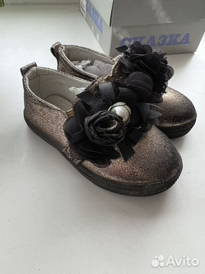 Обувь на девочку (ботинки,туфли)