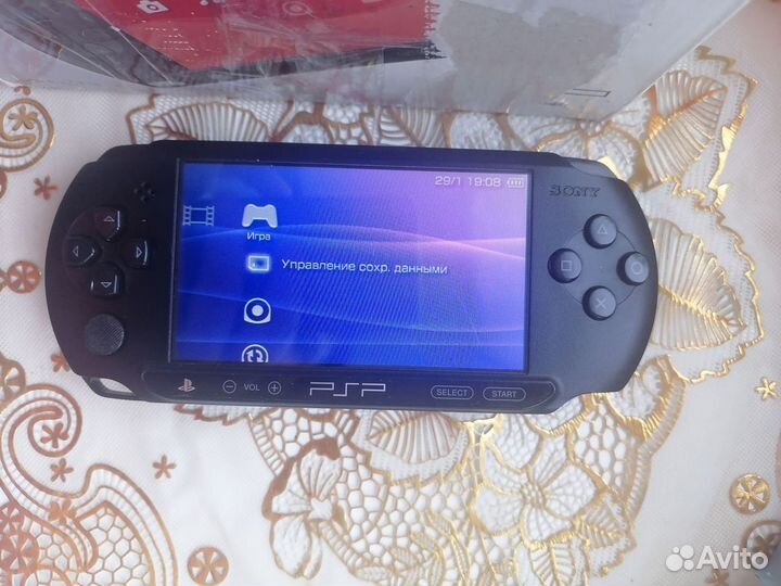 Sony PSP e 1004 прошитая коробка с играми