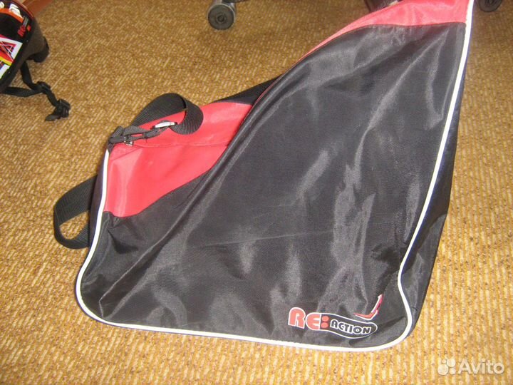 Роликовые коньки