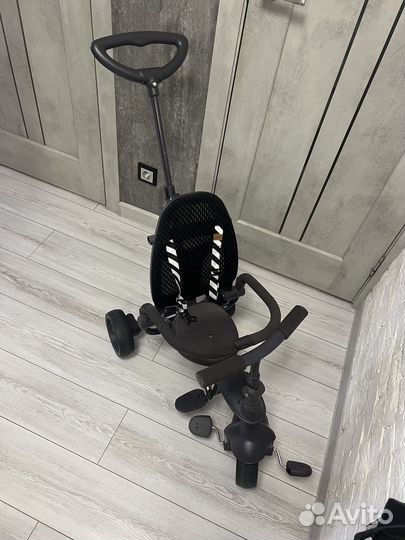 Трехколесный велосипед happy baby с ручкой