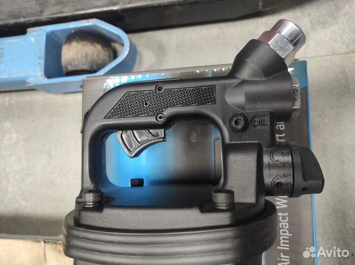 Пневмогайковерт ударный 1