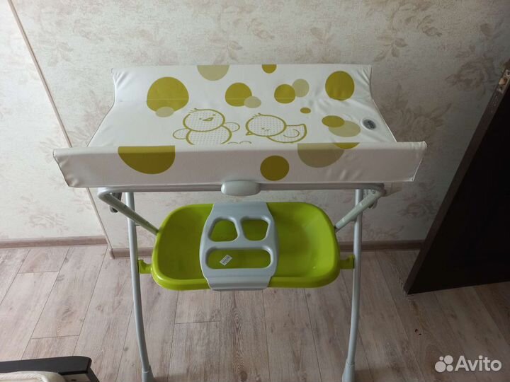 Пеленальный столик с ванночкой