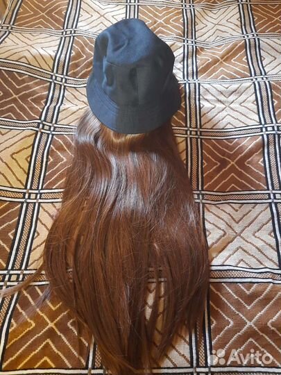 Панама с искусственными волосами