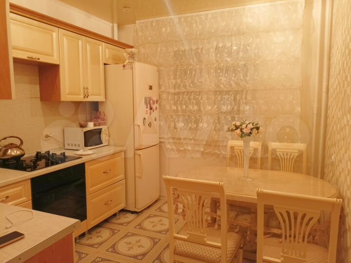 3-к. квартира, 78 м², 3/10 эт.