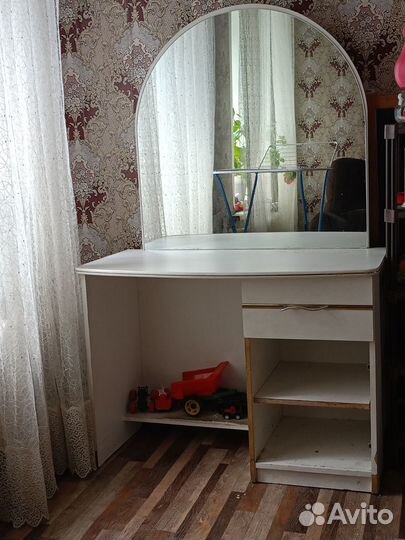 Тумба с зеркалом бу