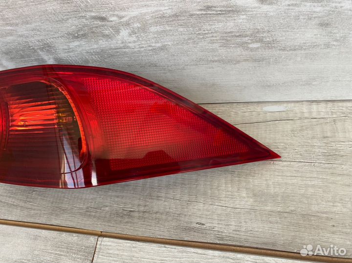 Задний фонарь honda accord 7