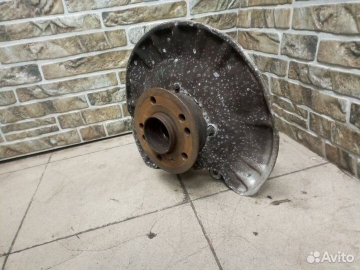 Кулак поворотный задний правый Mercedes-Benz Gl