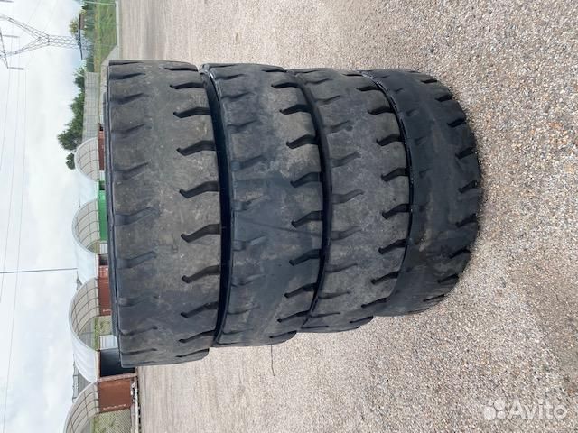 Fuchs MHL 434 колеса 10.00R20