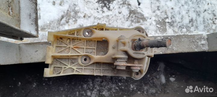 Кулиса кпп тойота старлет