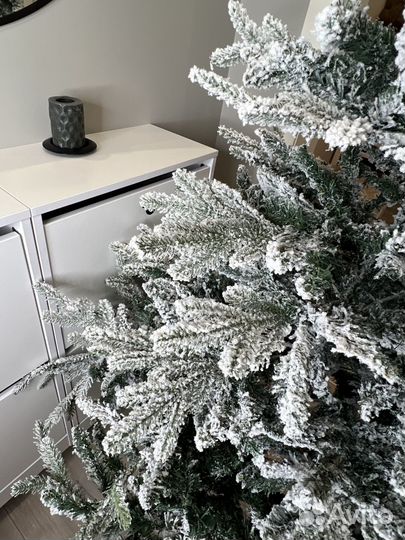 Eлка Искусcтвeнная Литая