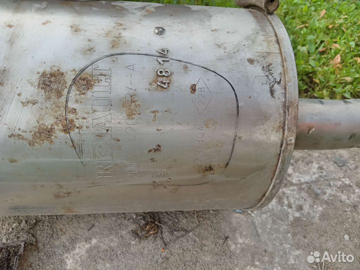 Глушитель на рено сандеро 2 2014г