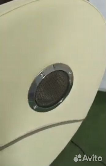 Массажное кресло