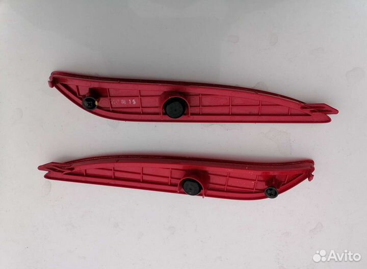 Отражатель в бампер задний Hyundai Elantra