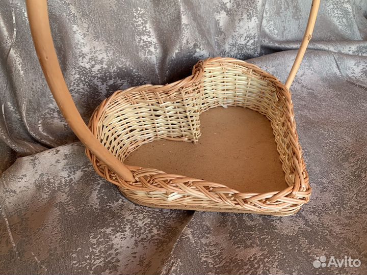 Корзина плетеная