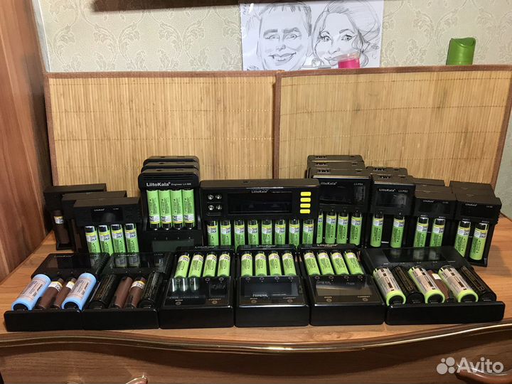 Зарядное устройство для аккумуляторов 18650 26650