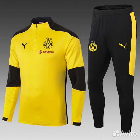 Тренировочный футбольный костюм