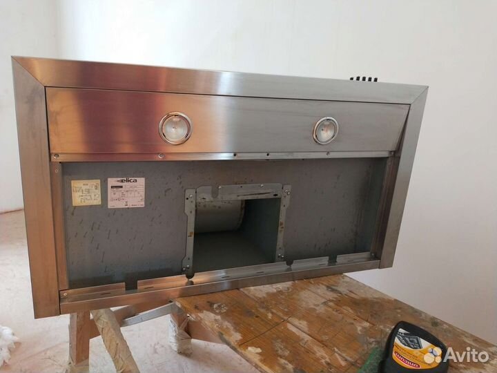 Вытяжка для кухни 90 см Elica
