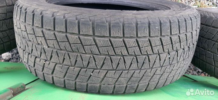 Bridgestone Blizzak DM-V1 235/60 R17