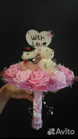 Букеты из игрушек, конфет