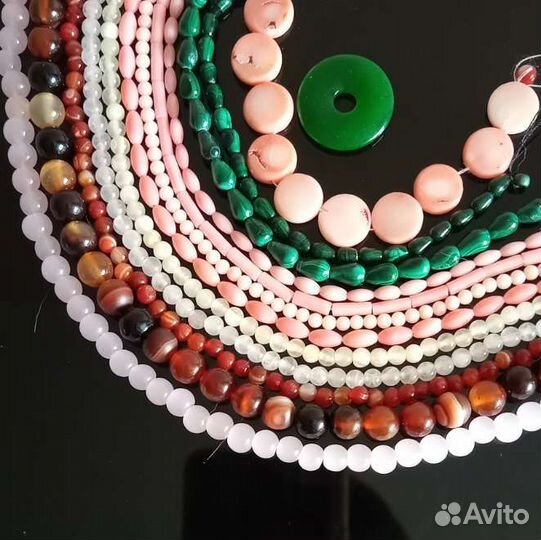 Натуральные камни бусины для рукоделия на нитях