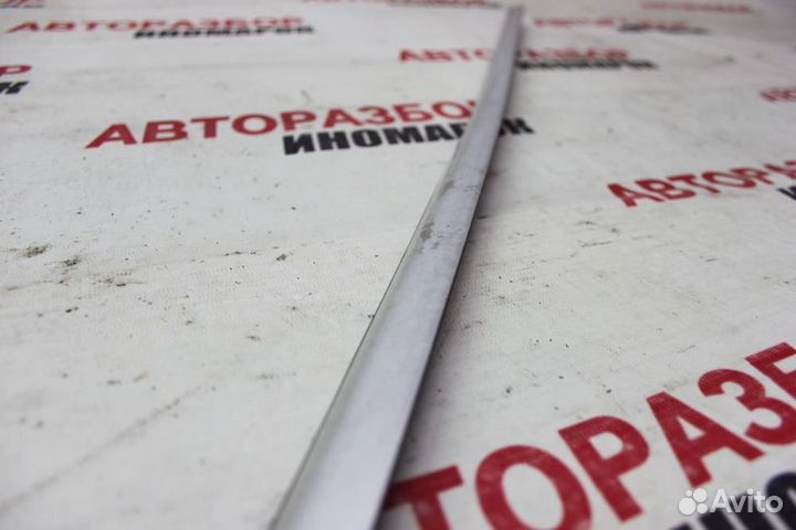 Накладка стекла заднего левого для Peugeot 600 607