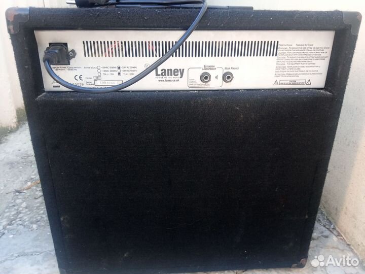 Басовый комбоусилитель Laney RB3