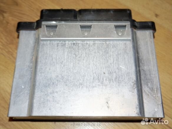 Эбу двигателя 04E907309A Шкода Октавия А7