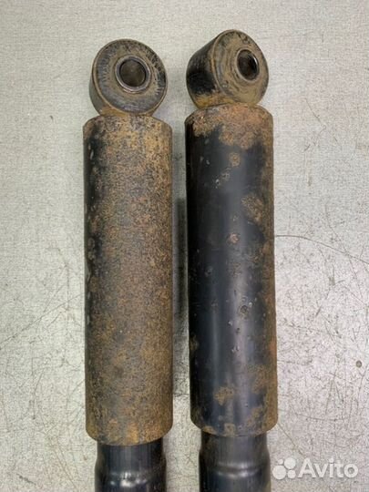 Амортизатор задний Volkswagen Caddy 3 1.9 BLS 2008