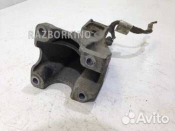 Кронштейн двигателя бмв