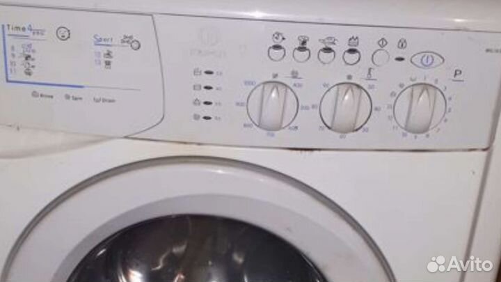 Стиральная машина indesit WIL 105 (Италия)