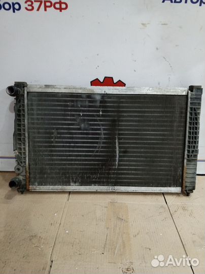 Радиатор основной Volkswagen Passat