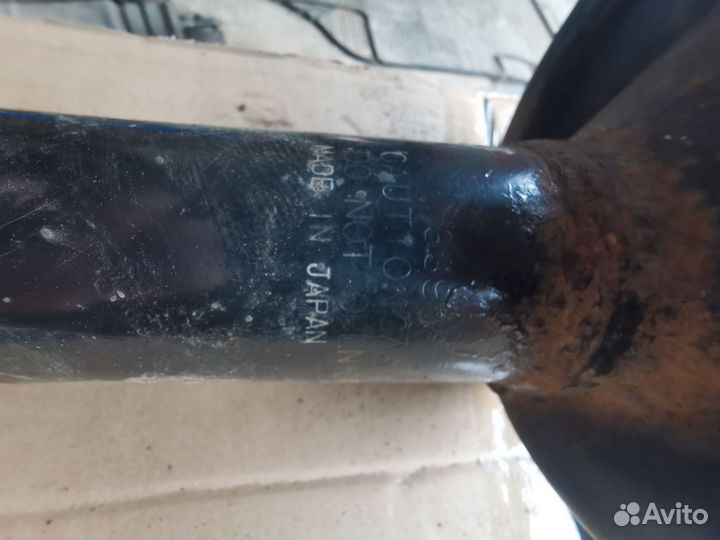 Стойка амортизатора передняя левая (правая) задняя