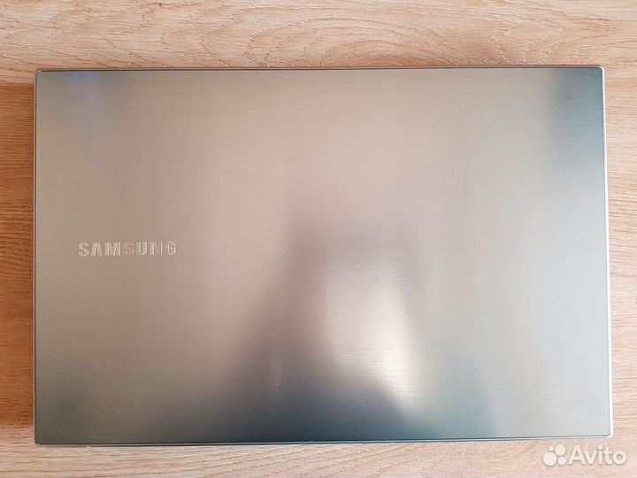 4 ядра/256Gb ssd/8Gb оперативной памяти/ Samsung