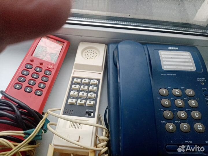 Продаю телефоны старые